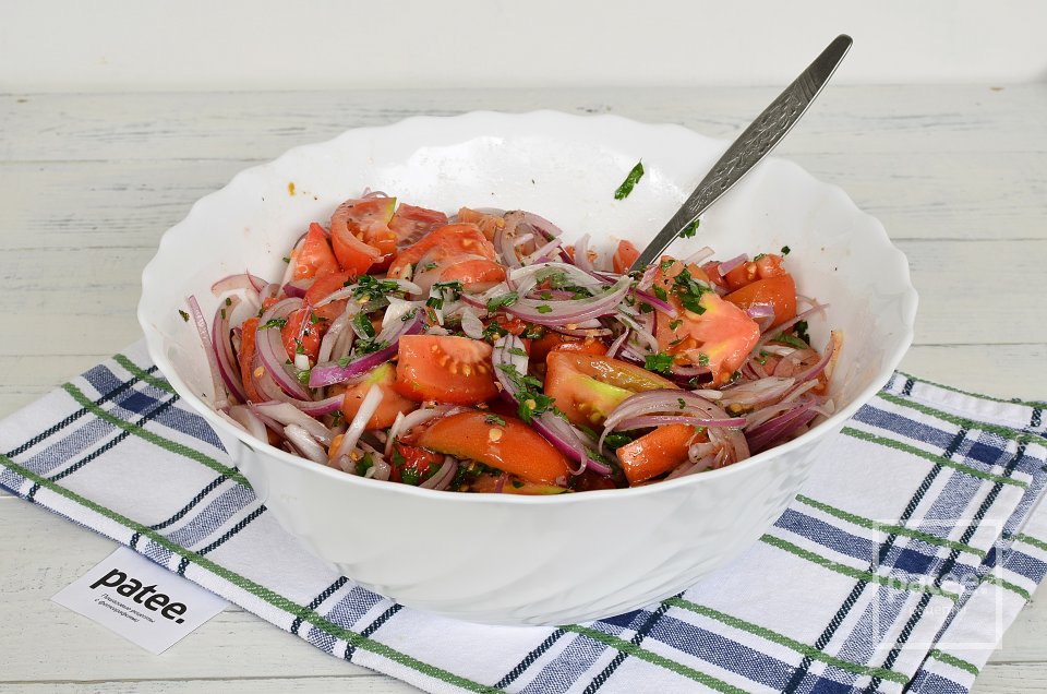 Салат из помидор в пикантном маринаде - Шаг 12