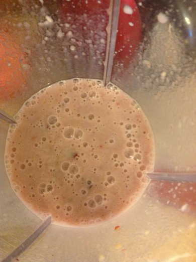 Смузи с бананом,варением и виноградом - Шаг 5