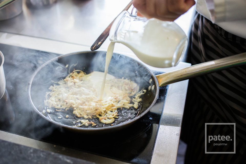 Запеканка с грибами и сыром грюйер - Шаг 10