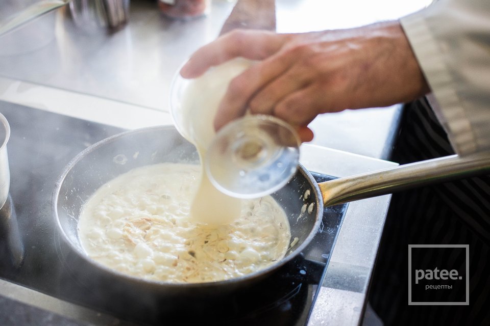 Запеканка с грибами и сыром грюйер - Шаг 11