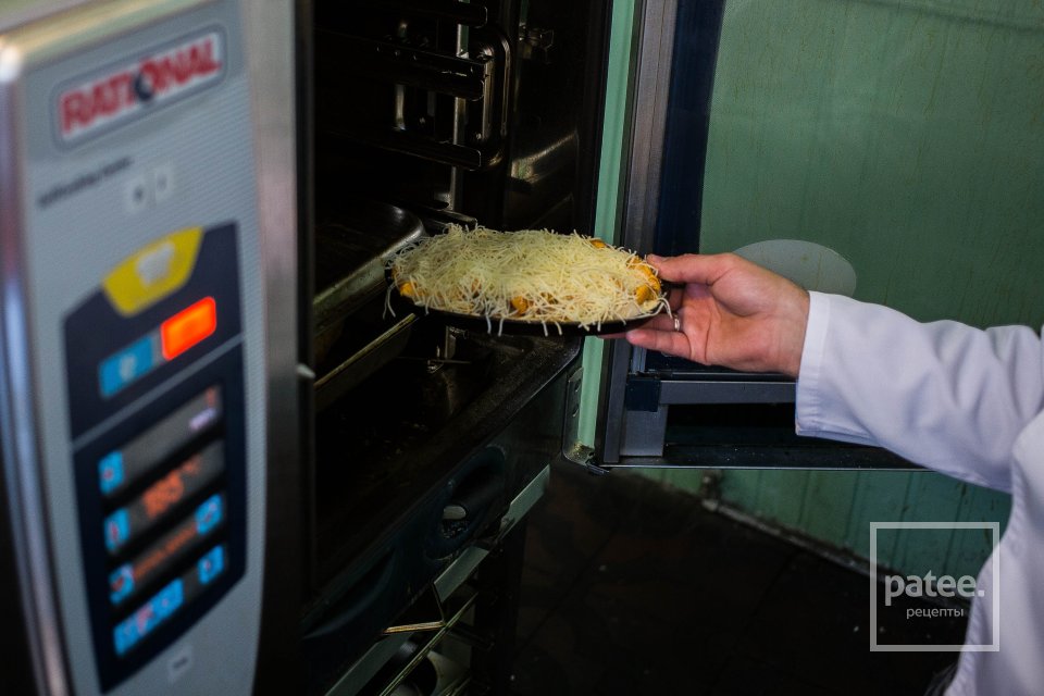 Запеканка с грибами и сыром грюйер - Шаг 17