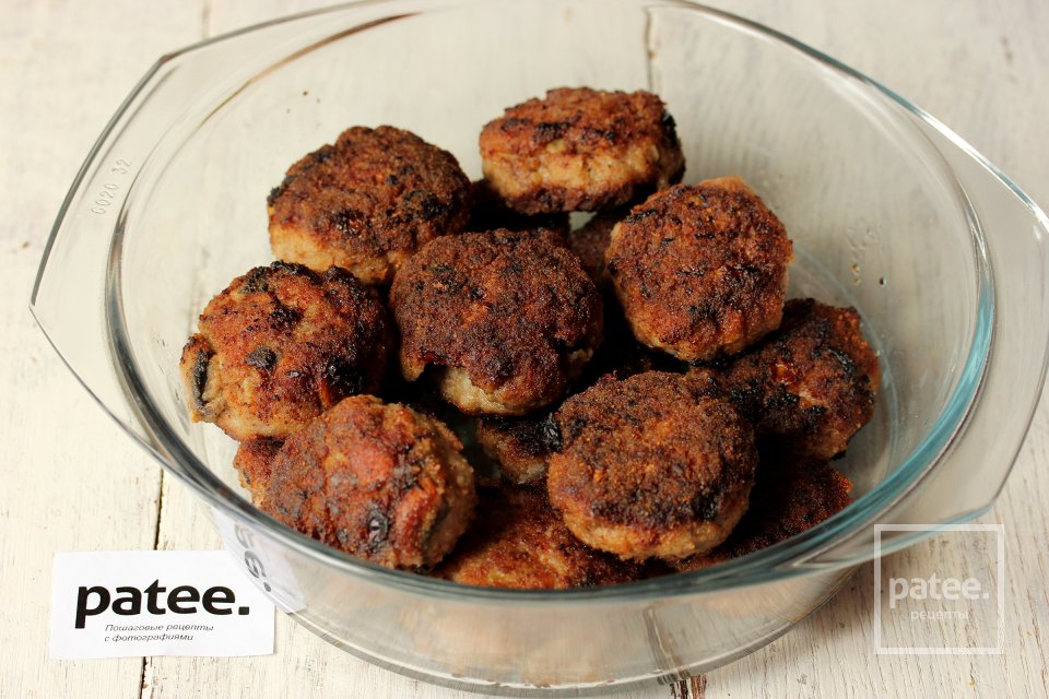 Котлеты из свинины с грибами - Шаг 11