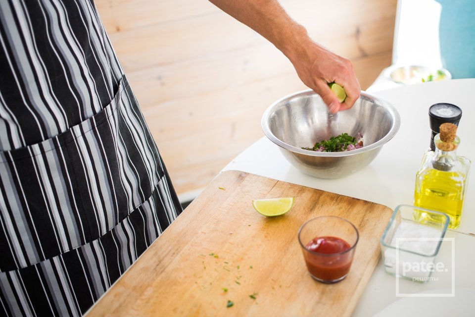 Тигровые креветки-гриль с томатной сальсой - Шаг 15