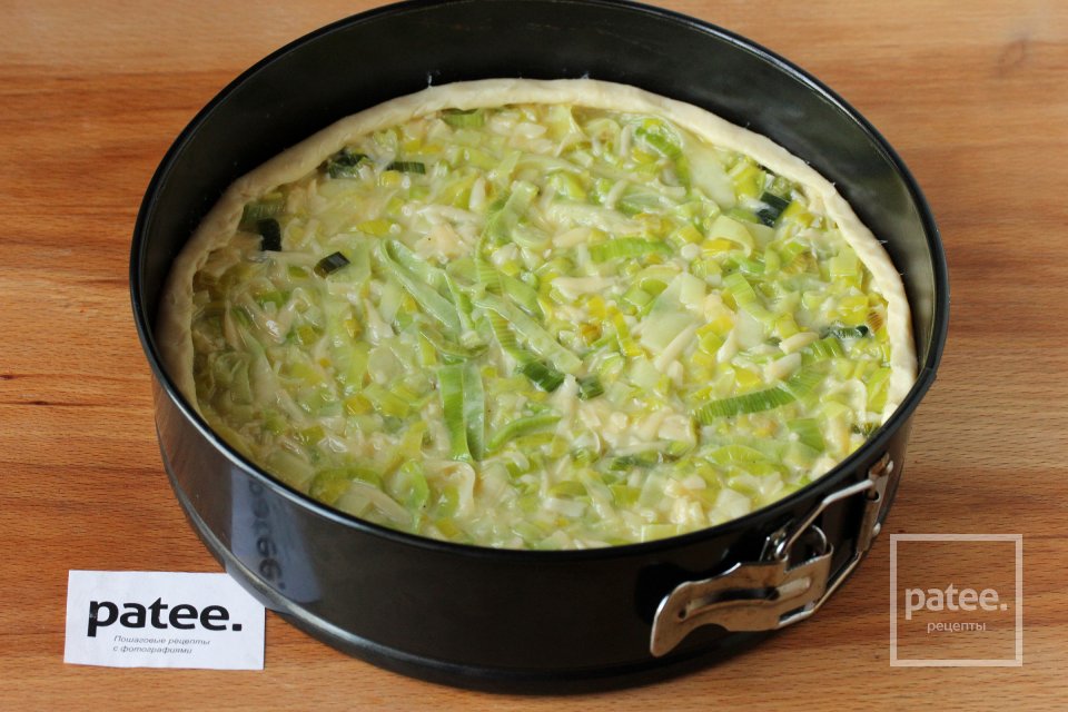 Киш с сыром и луком-пореем - Шаг 13