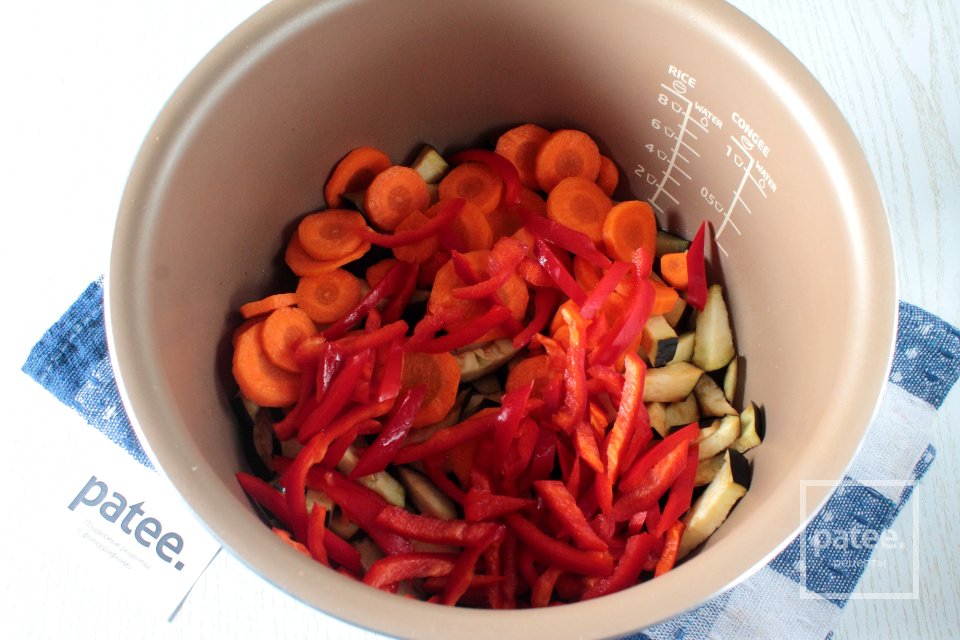 Баклажаны с картофелем в мультиварке - Шаг 4