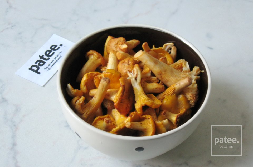 Куриные тефтели с лисичками и картофелем - Шаг 7