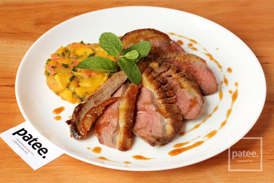 Утиная грудка с мангово-имбирным тартаром и медовым соусом - Шаг 12