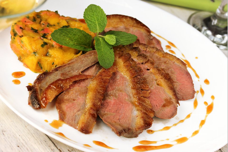 Утиная грудка с мангово-имбирным тартаром и медовым соусом - Шаг 13