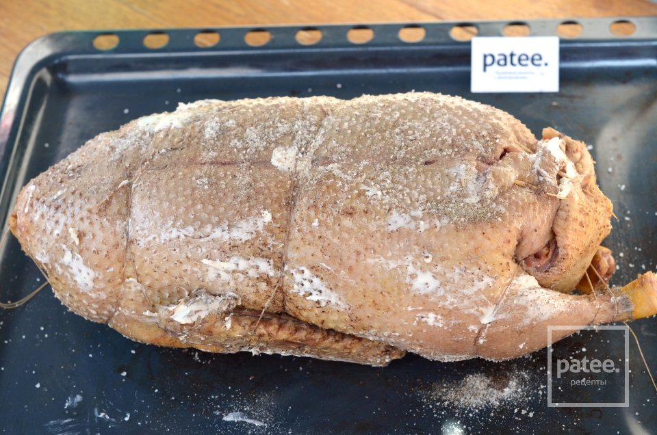 Утка фаршированная блинами - Шаг 22