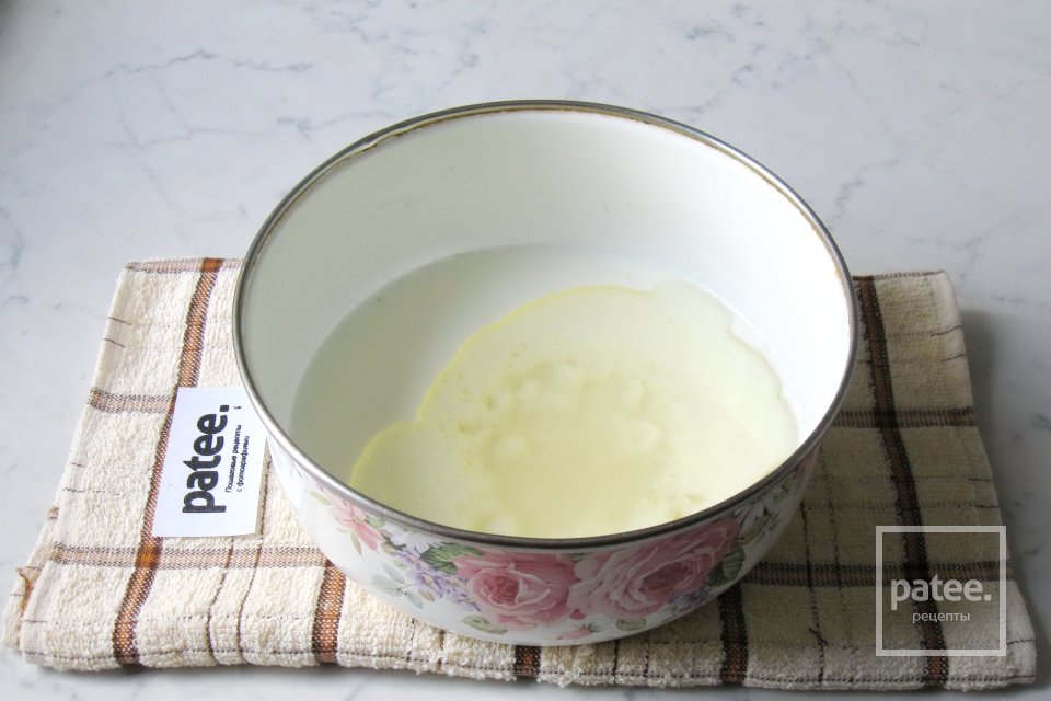 Сдобный пирог с капустой на кефире - Шаг 4