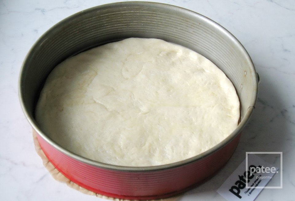 Сдобный пирог с капустой на кефире - Шаг 13