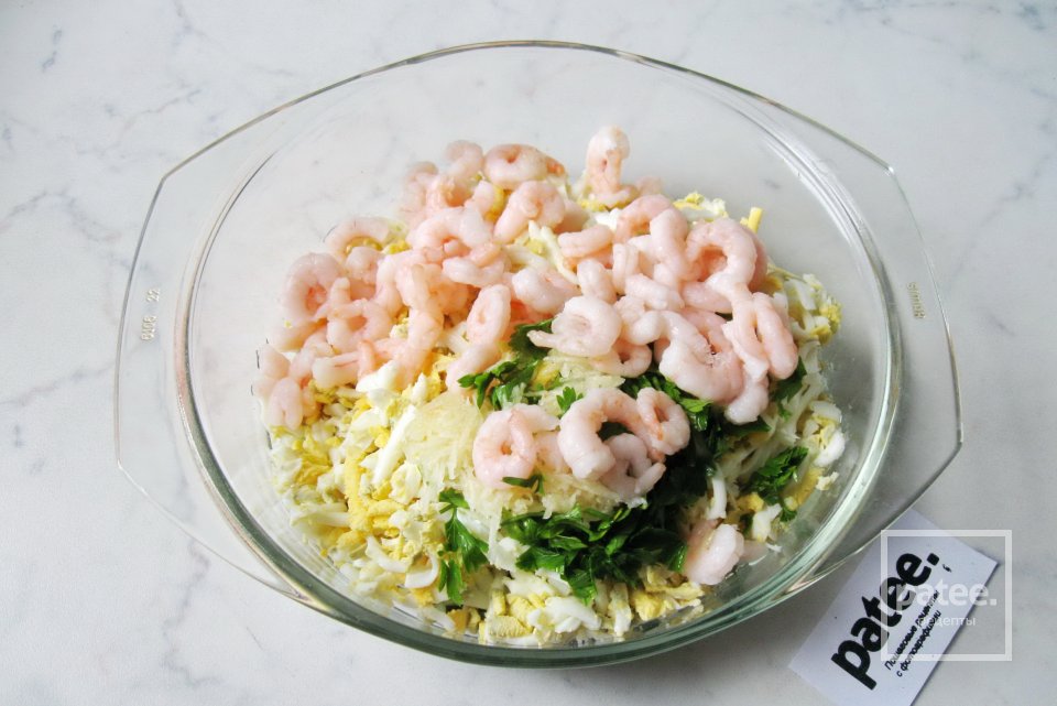 Салат с креветками и красной икрой - Шаг 12