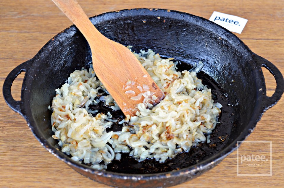 Томатный соус с луком и чесноком - Шаг 3