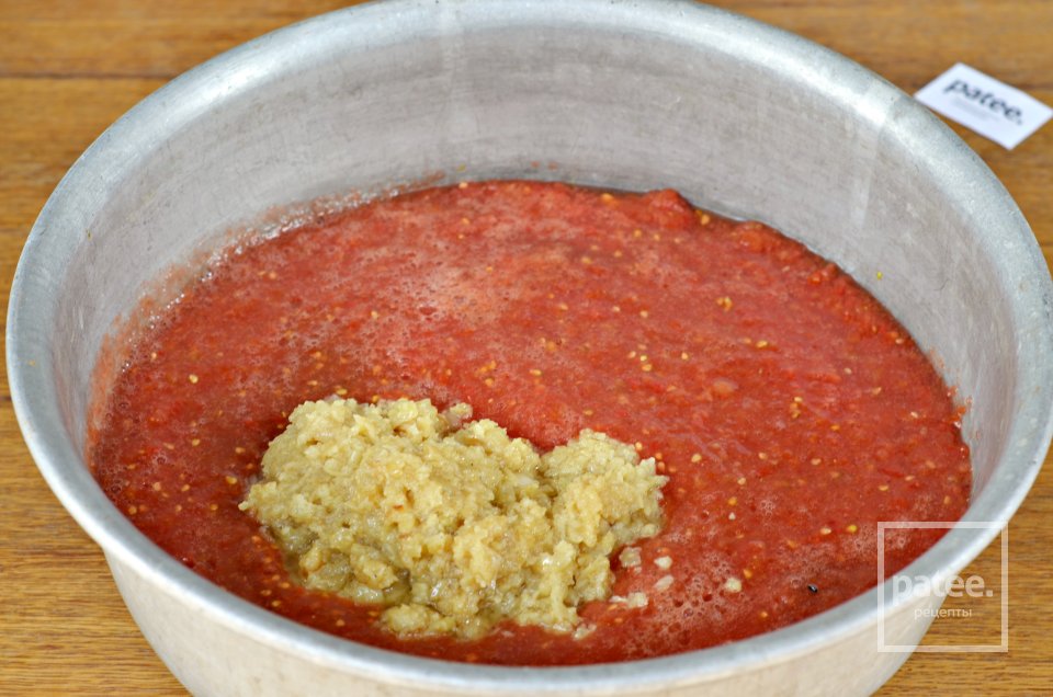 Томатный соус с луком и чесноком - Шаг 7