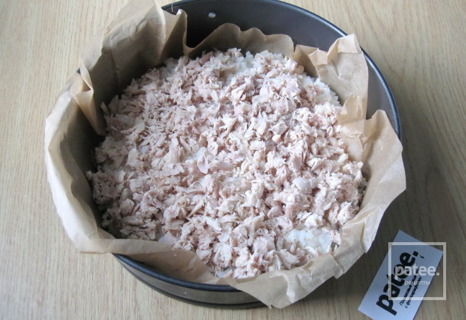 Заливной пирог с мясом, рисом и грибами - Шаг 12