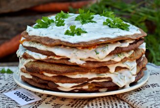 Печеночный торт со сметанной заправкой
