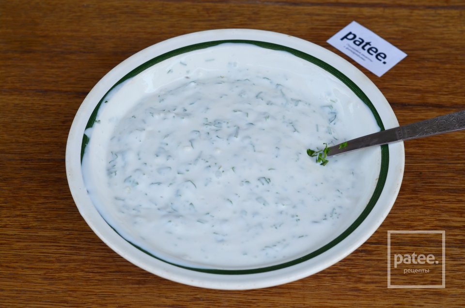 Печеночный торт со сметанной заправкой - Шаг 11