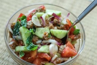 Легкий итальянский салат Панцанелла