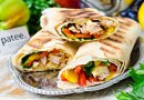 Шаурма с курицей в лаваше