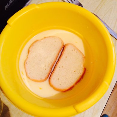 Гренки с сыром - Шаг 1