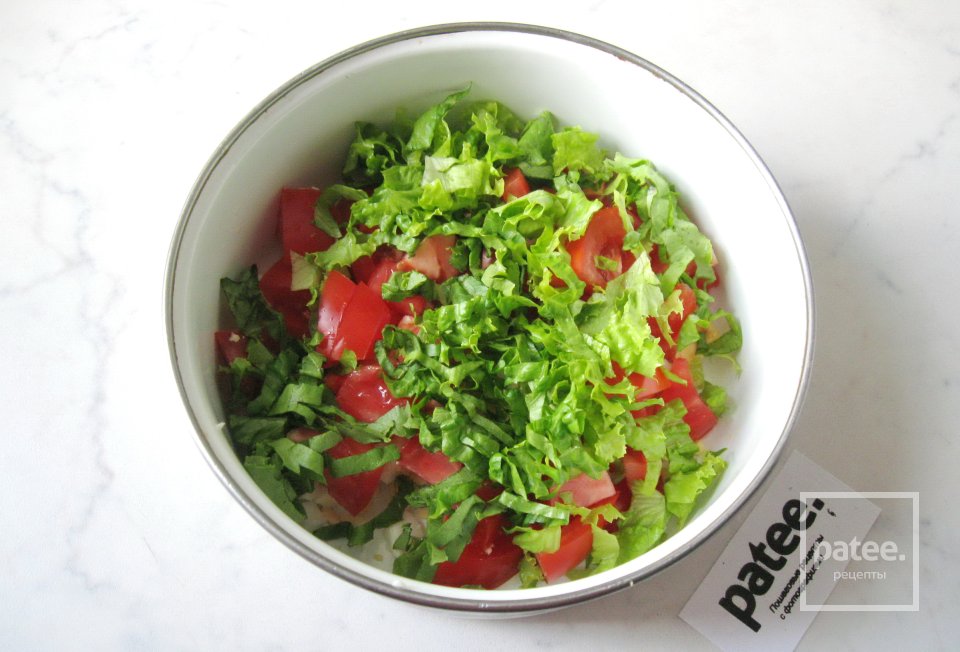 Салат с тунцом, овощами и оливками - Шаг 4