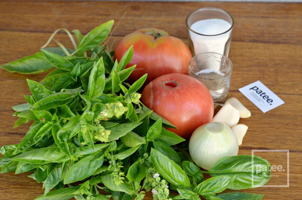 Томатный соус с базиликом - Шаг 1