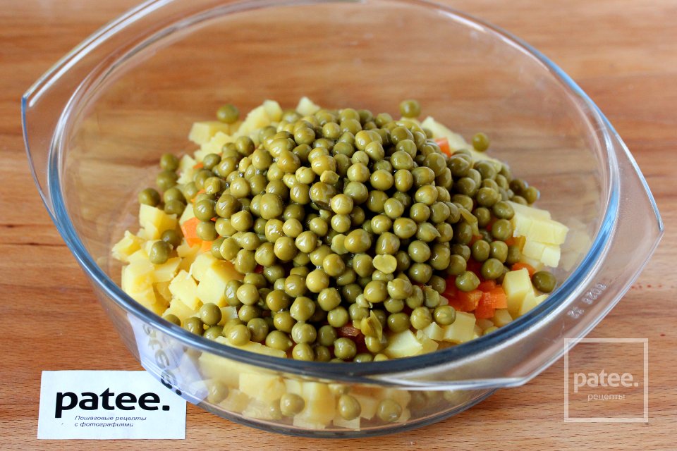 Салат Оливье с креветками - Шаг 6