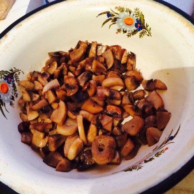 Слойки с сыром и грибами - Шаг 3