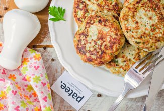 Диетические куриные котлеты на сковороде