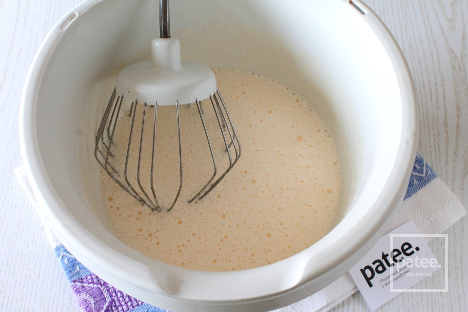 Пирог яблочный с грецкими орехами - Шаг 2