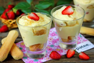 Крем Пломбир с клубникой и савоярди