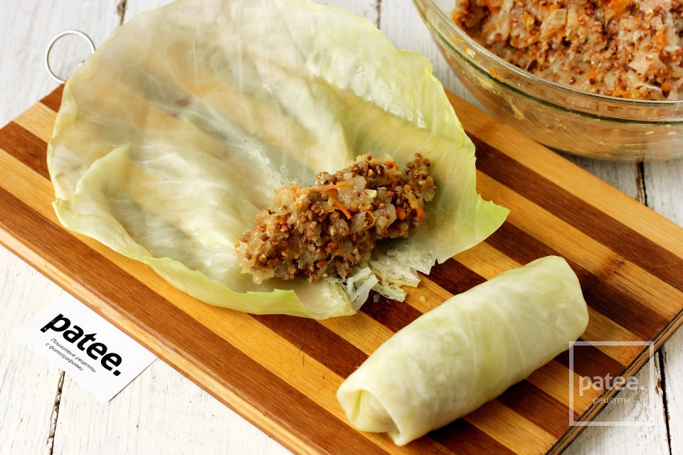 Голубцы с курицей и гречкой в мультиварке - Шаг 7