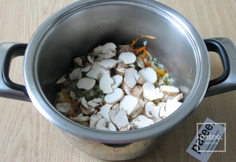 Солянка грибная - Шаг 8