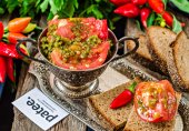 Маринованные помидоры с перечной заправкой