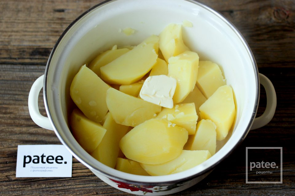 Сосиски в картофельном пюре - Шаг 3