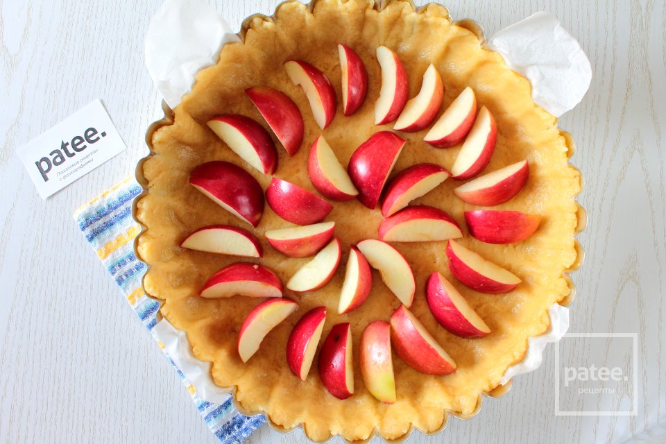 Яблочный пирог с пудинговым кремом - Шаг 8