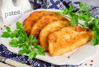 Чебуреки на заварном тесте