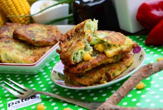 Кабачковые оладьи с кукурузой