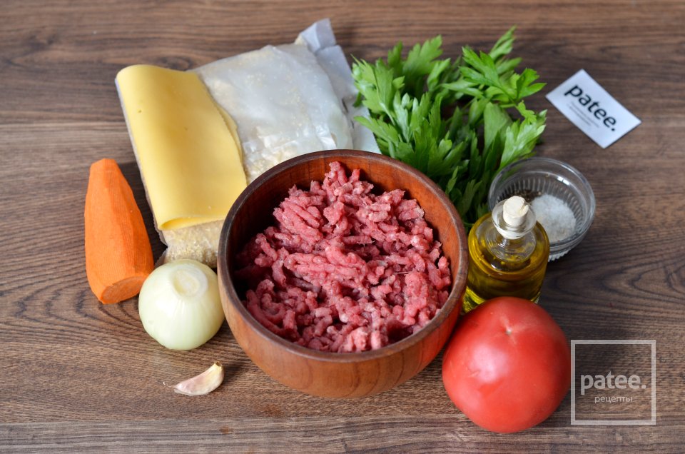 Помидоры фаршированные мясным фаршем и булгуром - Шаг 1