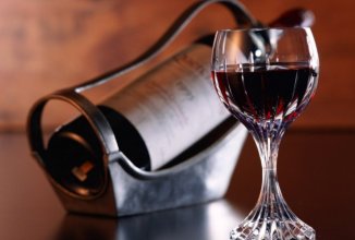 Красное вино вредит здоровью будущего ребенка