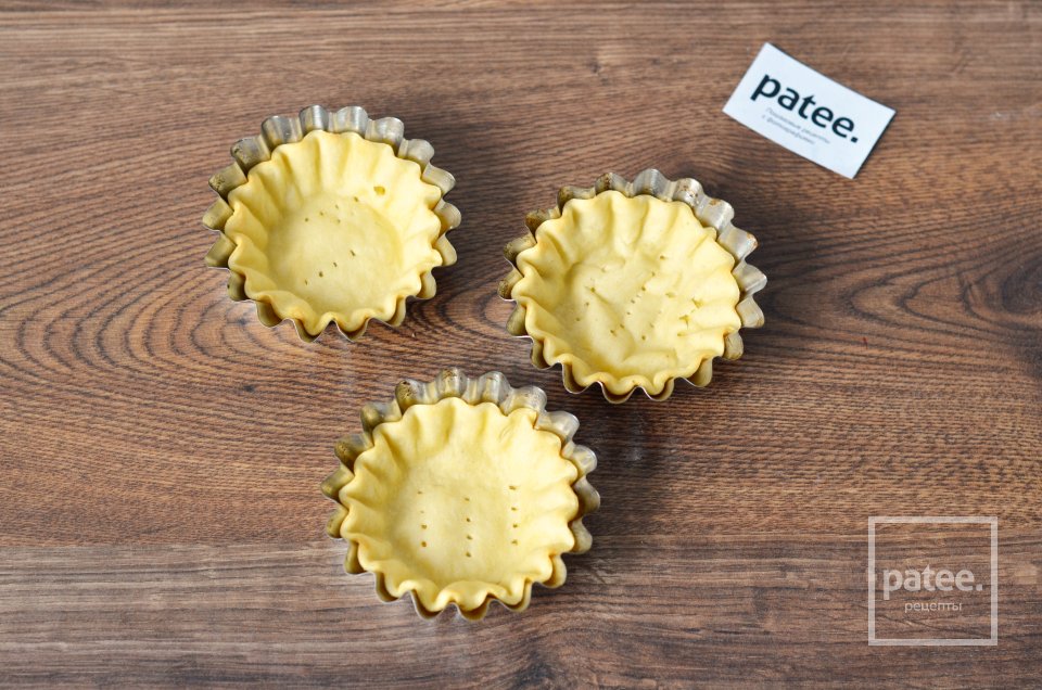 Корзиночки с манговым кремом и запеченной меренгой - Шаг 4