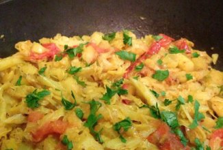 Жареная капуста с картофелем