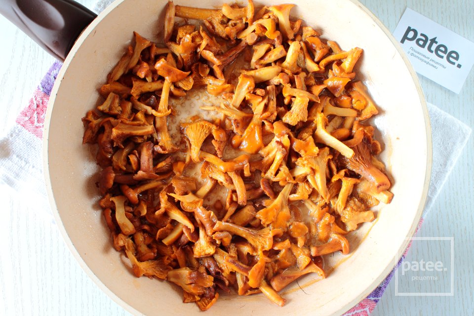 Лисички в сметане - Шаг 3