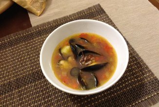 томатный суп с морепродуктами