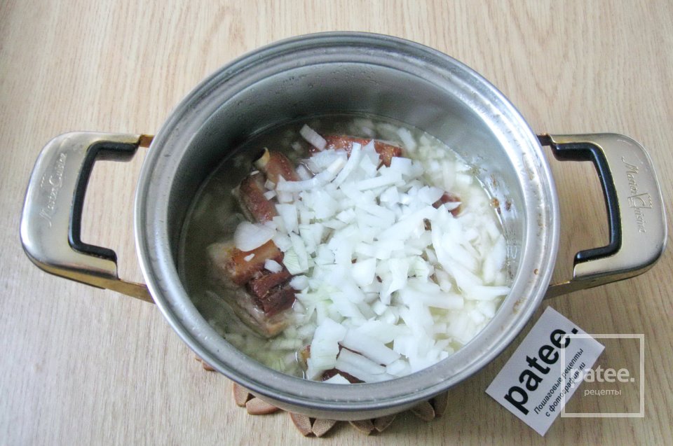 Свиные ребрышки с картофелем и грибами - Шаг 7