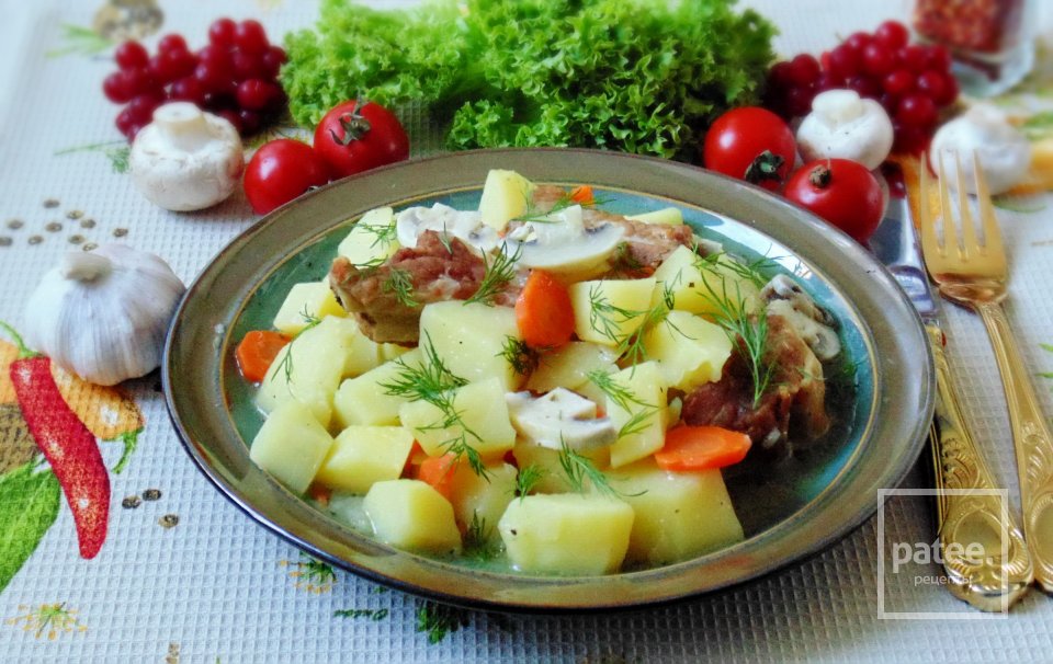 Свиные ребрышки с картофелем и грибами - Шаг 15