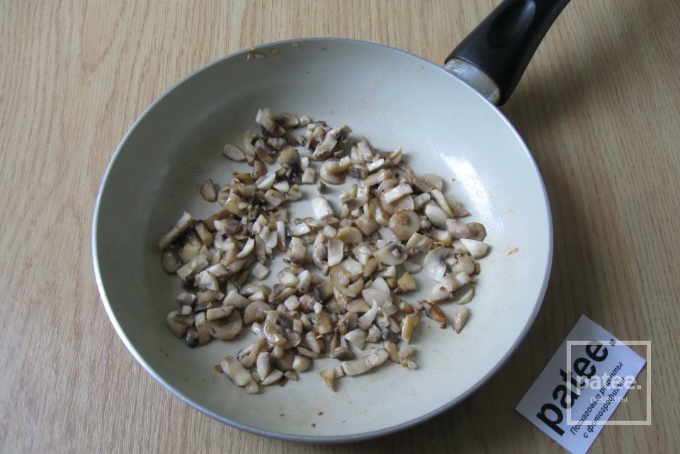 Кабачковые оладьи с ветчиной и грибами - Шаг 5