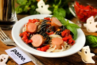 Сосиски со спагетти Осьминожки на Хэллоуин