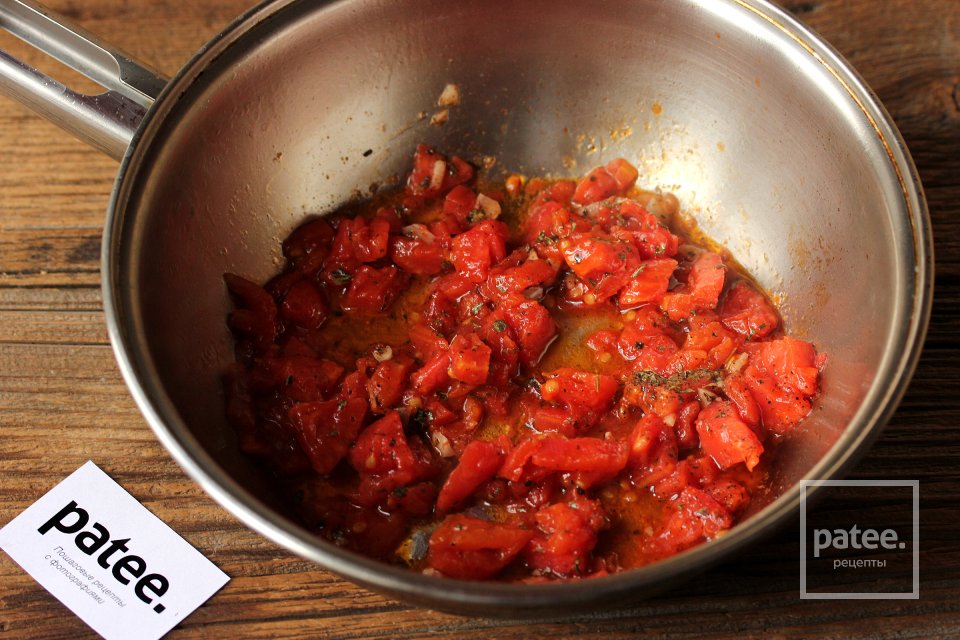 Сосиски со спагетти Осьминожки на Хэллоуин - Шаг 4