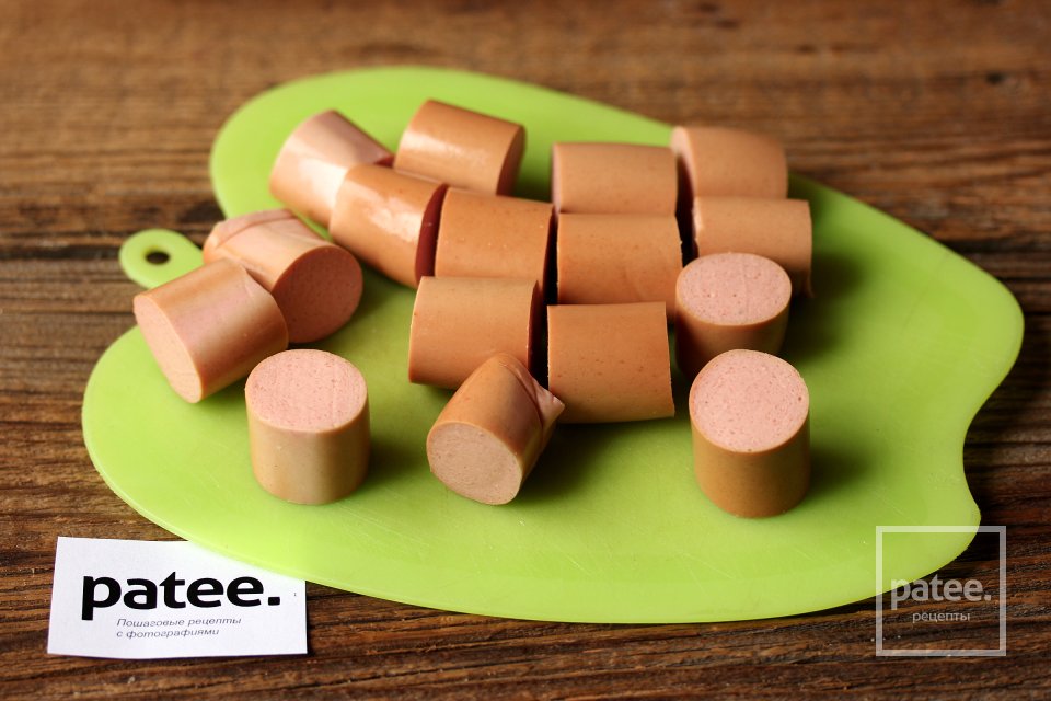 Сосиски со спагетти Осьминожки на Хэллоуин - Шаг 5